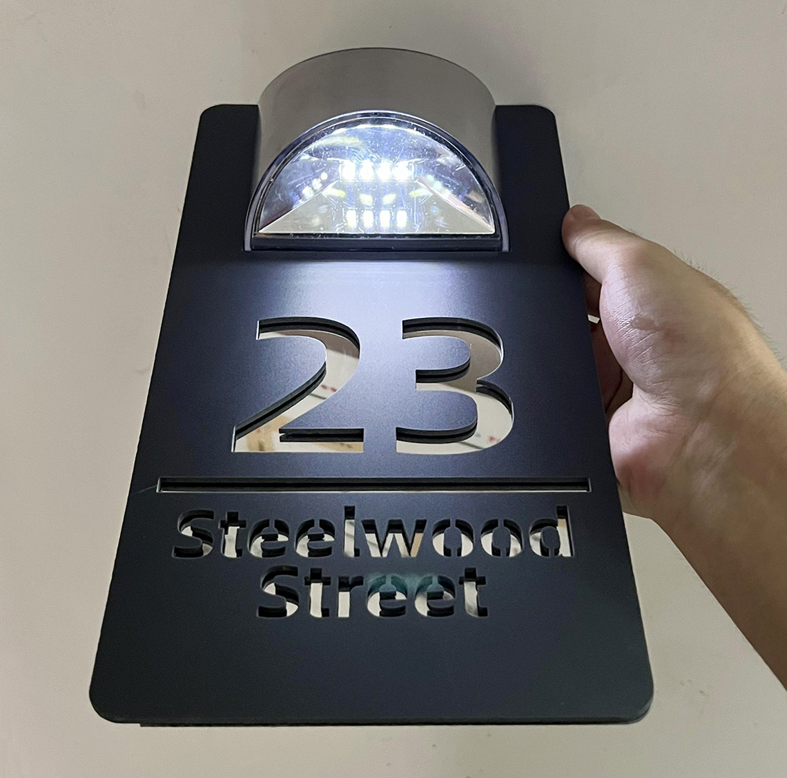 Customized Solar Exterior Hous - Outdoor Power House reseña y precio