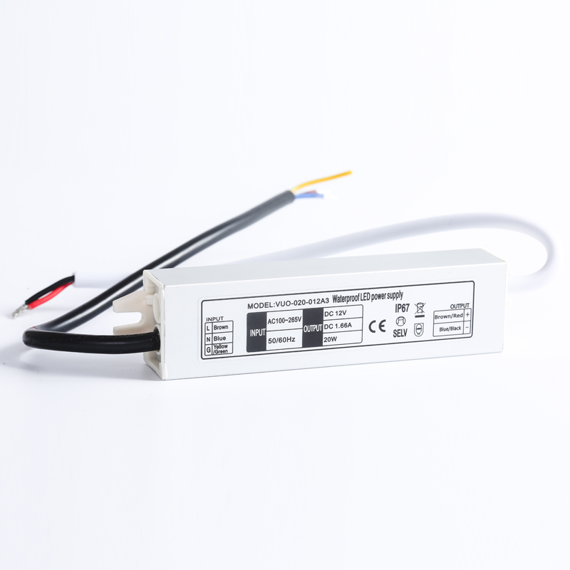 Slim Mini LED Driver Adapter A - Outdoor Power Transformer reseña y precio